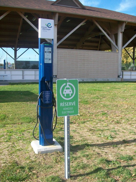Borne de recharge de la municipalité de McMasterville